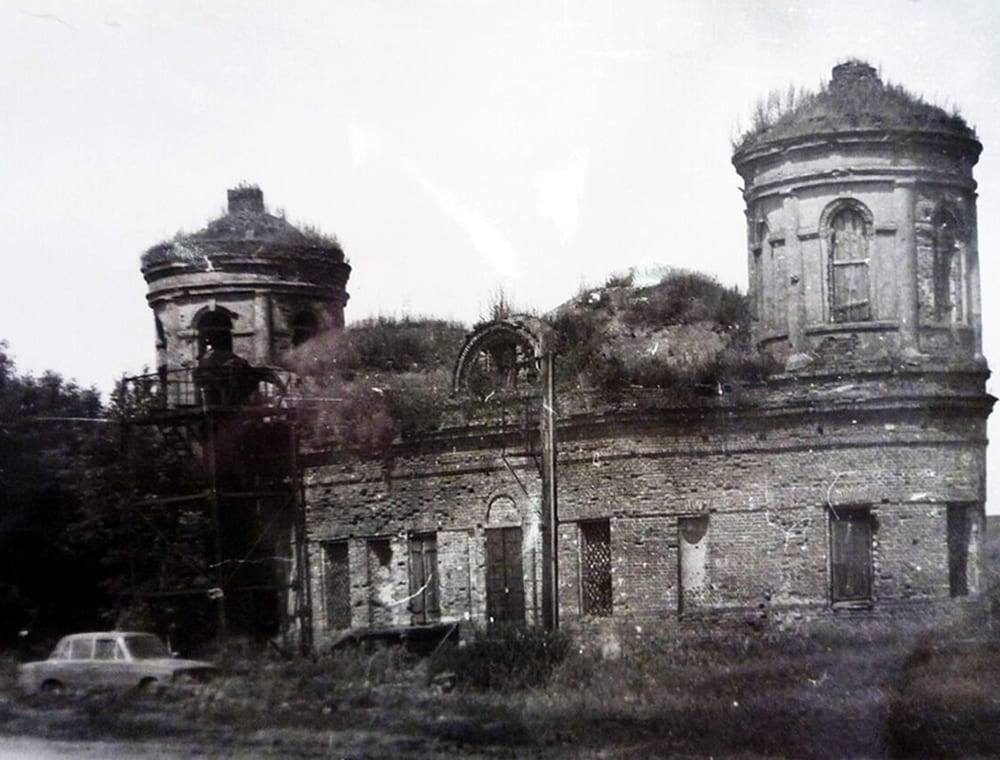 Галерея